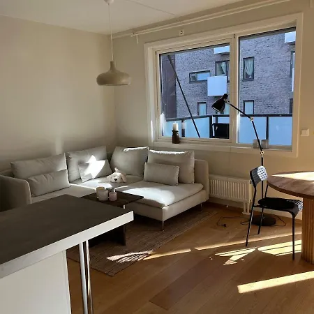 Apartament Cozy And Centrally Located With A Sunny Balcony